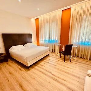 Hotel Pex, Mantoue